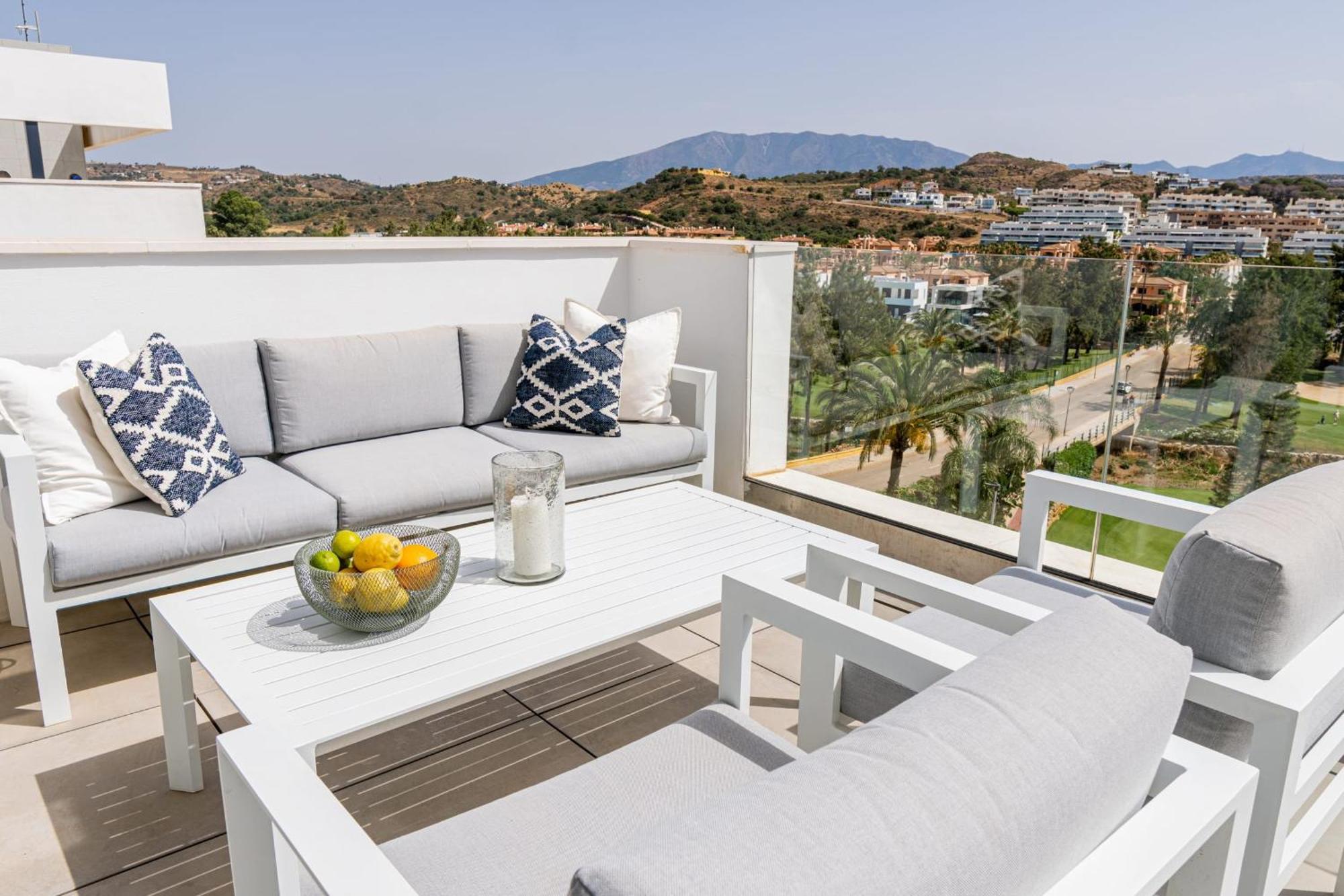Magnificent Frontline Golf Penthouse In Navigolf La Cala De Mijas Apartment Exterior photo